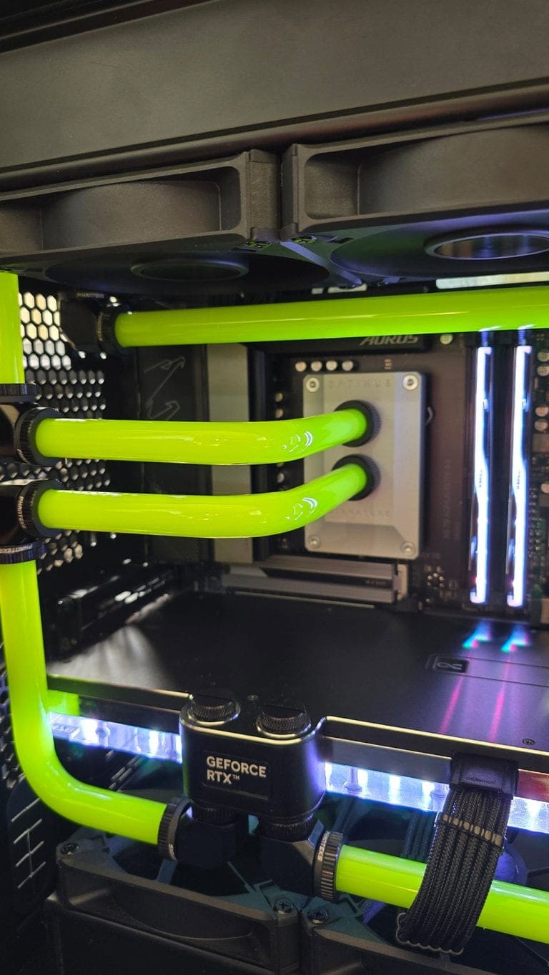 Lian Li V3000+ Build By Deviantbuilds - Singularity Computers