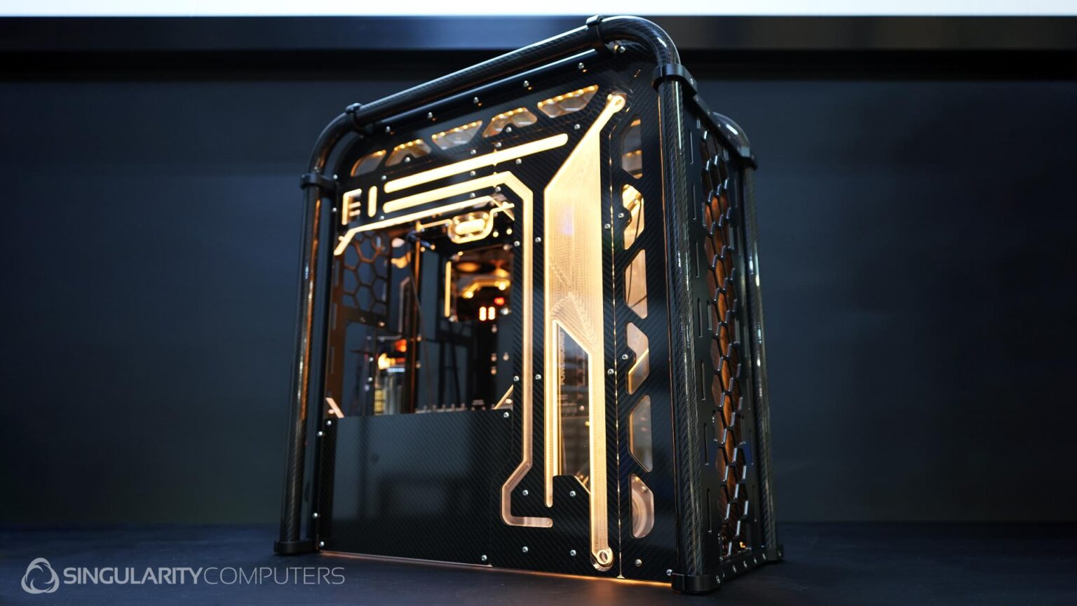 Dominus Limited Edition Water-cooling Case - Singularity Computers
